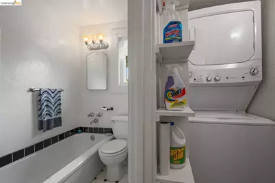 2000 Clinton Ave, Alameda, CA 94501 - Photo 14