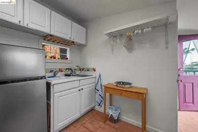 2000 Clinton Ave, Alameda, CA 94501 - Photo 16