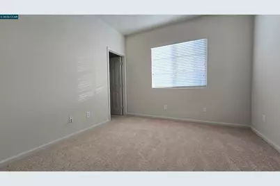 1092 Gardenia Ln, Concord, CA 94520 - Photo 30