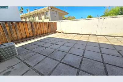 1092 Gardenia Ln, Concord, CA 94520 - Photo 32