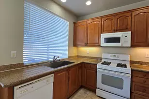 1092 Gardenia Ln, Concord, CA 94520 - Photo 16