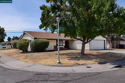7366 21st St, Sacramento, CA 95822 - Photo 2