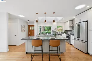29 Eastwood Ct, Oakland, CA 94611 - Photo 16
