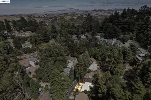 29 Eastwood Ct, Oakland, CA 94611 - Photo 58