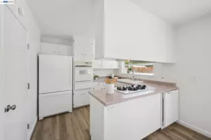 8231 Cardiff Dr, Dublin, CA 94568 - Photo 14