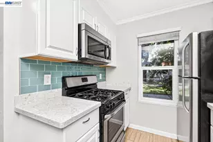 1001 Murrieta Blvd, Livermore, CA 94550 - Photo 10