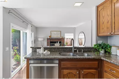 2137 Pheasant Dr, Hercules, CA 94547 - Photo 34