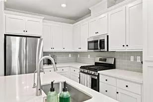 59 Autumn Ln, Pittsburg, CA 94565 - Photo 6