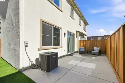59 Autumn Ln, Pittsburg, CA 94565 - Photo 30