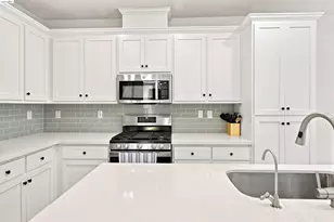 59 Autumn Ln, Pittsburg, CA 94565 - Photo 10