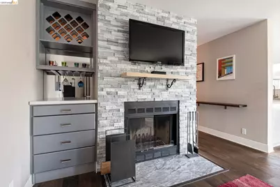 122 Lakeshore Ct, Richmond, CA 94804 - Photo 4