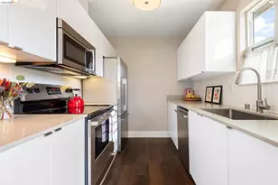 122 Lakeshore Ct, Richmond, CA 94804 - Photo 10