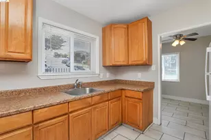2605 Prentiss Pl, Oakland, CA 94601 - Photo 8