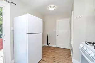 2605 Prentiss Pl, Oakland, CA 94601 - Photo 18