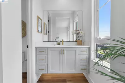 55 Atlantic Ave #1002, Alameda, CA 94501 - Photo 38