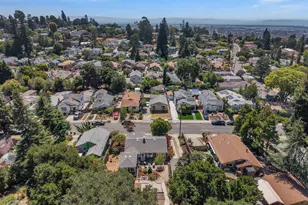 7538 Circle Hill Dr, Oakland, CA 94605 - Photo 48
