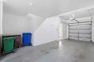 187 City Limits Cir, Oakland, CA 94608 - Photo 24