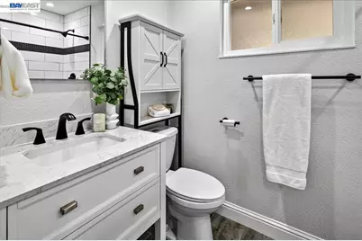 961 Essex St, Livermore, CA 94550 - Photo 32