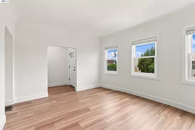 6414 Herzog St, Oakland, CA 94608 - Photo 10
