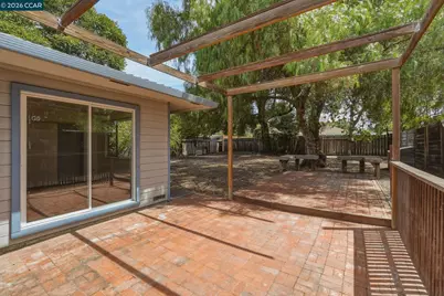 3712 Los Flores Ave, Concord, CA 94519 - Photo 24