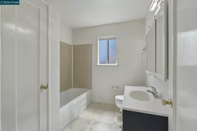 3712 Los Flores Ave, Concord, CA 94519 - Photo 14