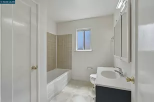 3712 Los Flores Ave, Concord, CA 94519 - Photo 14