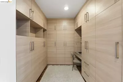 200 2nd St #403, Oakland, CA 94607 - Photo 16