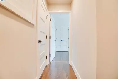 5323 Miles Ave, Oakland, CA 94618 - Photo 14