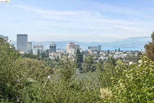 3943 Park Blvd, Oakland, CA 94602 - Photo 32