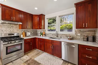 1152 Francisco St, Berkeley, CA 94702 - Photo 52