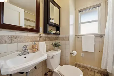 1152 Francisco St, Berkeley, CA 94702 - Photo 22