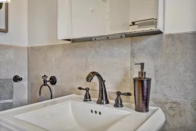 4656 Redding St, Oakland, CA 94619 - Photo 26