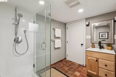 1322 Stannage Ave, Berkeley, CA 94702 - Photo 28