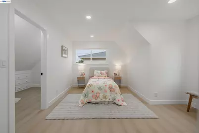 1528 Saratoga Dr, Milpitas, CA 95035 - Photo 22