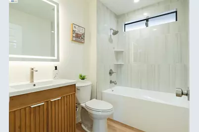 1057 Topsail Drive, Vallejo, CA 94591 - Photo 14