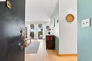 3 Commodore, Emeryville, CA 94608 - Photo 6