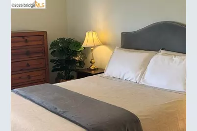 3 Commodore #158, Emeryville, CA 94608 - Photo 26