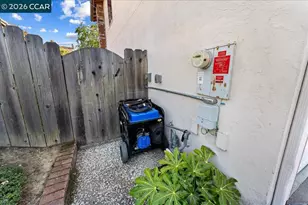 124 Chestnut Dr, Hercules, CA 94547 - Photo 42
