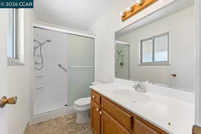 124 Chestnut Dr, Hercules, CA 94547 - Photo 26