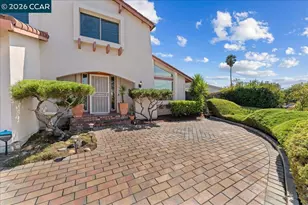 124 Chestnut Dr, Hercules, CA 94547 - Photo 2