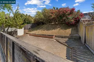 124 Chestnut Dr, Hercules, CA 94547 - Photo 38