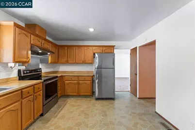 124 Chestnut Dr, Hercules, CA 94547 - Photo 14
