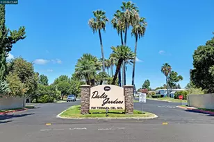 2184 Dalis Dr, Concord, CA 94518 - Photo 20