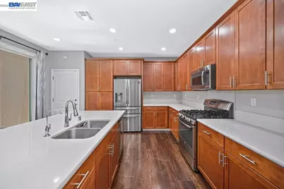 724 Topiary Ln, Mountain House, CA 95391 - Photo 18