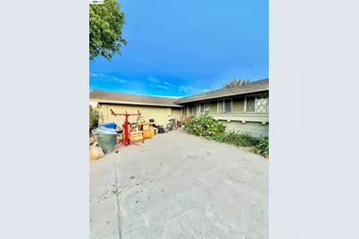 5814 Hemlock St, Sacramento, CA 95841 - Photo 4