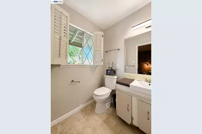 5814 Hemlock St, Sacramento, CA 95841 - Photo 18