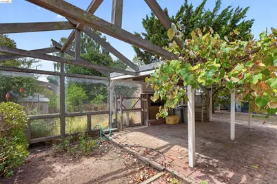 3996 Oakmore Rd, Oakland, CA 94602 - Photo 42