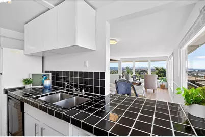 136 Craven St, Vallejo, CA 94590 - Photo 10
