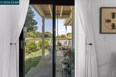 720 Live Oak Ln, Pinole, CA 94564 - Photo 32