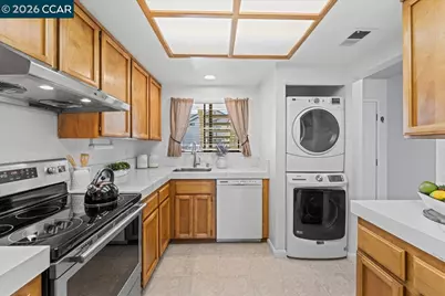720 Live Oak Ln, Pinole, CA 94564 - Photo 16